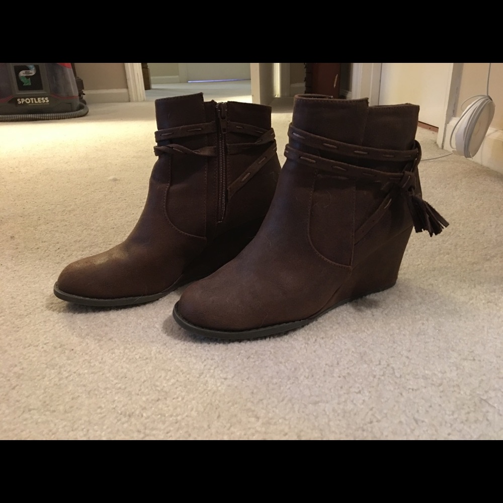Brown wedges